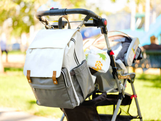 Pourquoi opter pour le sac à langer avec matelas intégré ?