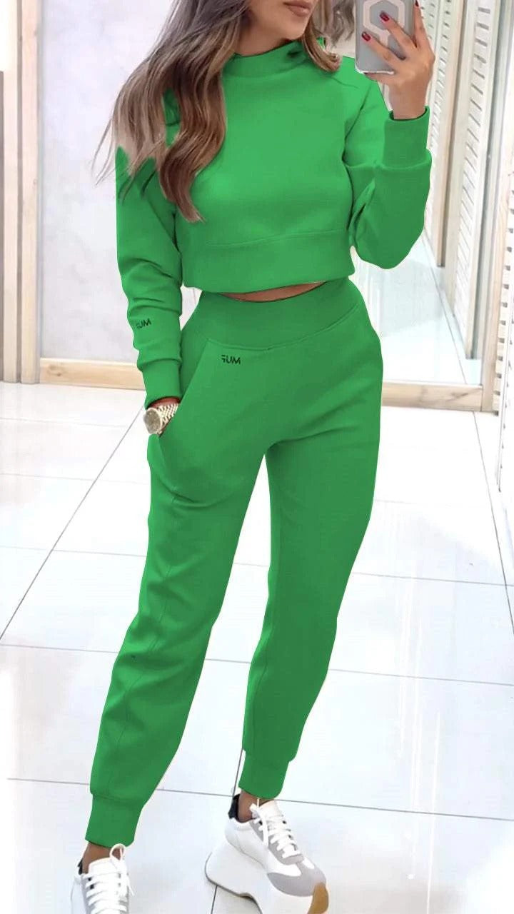 Ensemble de sport haut court et pantalon slim avec poches pour femme