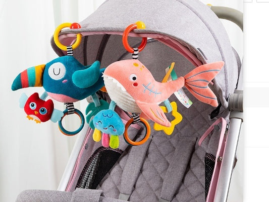Jouet pendentif pour poussette et siège auto bébé