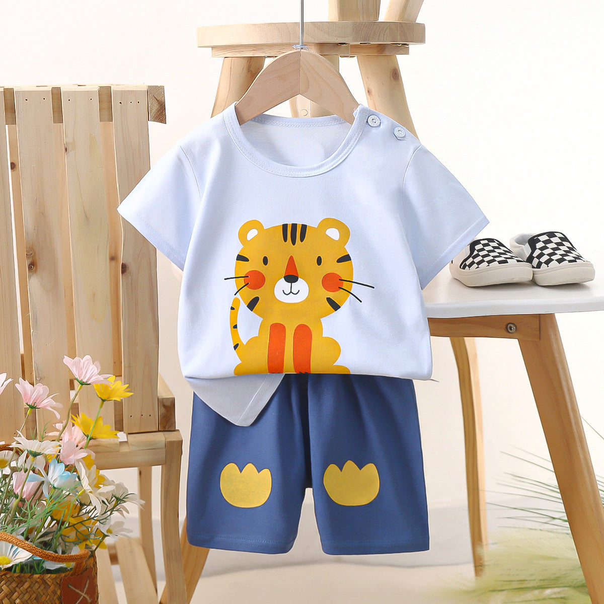 Ensemble enfant short et t-shirt d'été