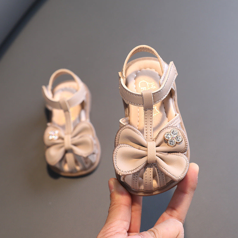 Chaussures bout rond petite fille