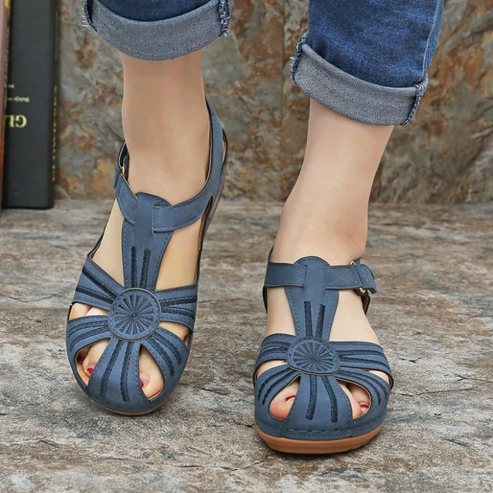 Sandales compensées à bout rond Classy