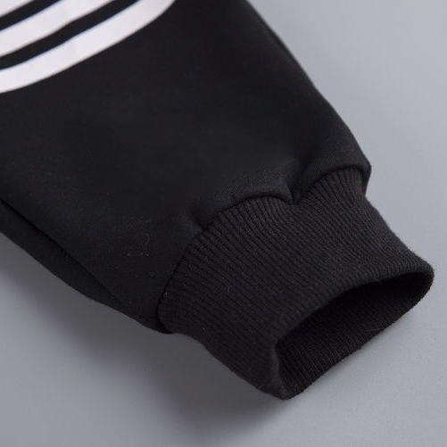 Ensemble jogging et sweat enfant à rayures 