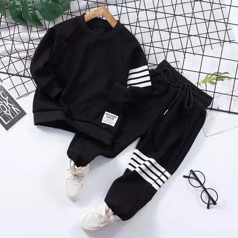 Ensemble jogging et sweat enfant à rayures 