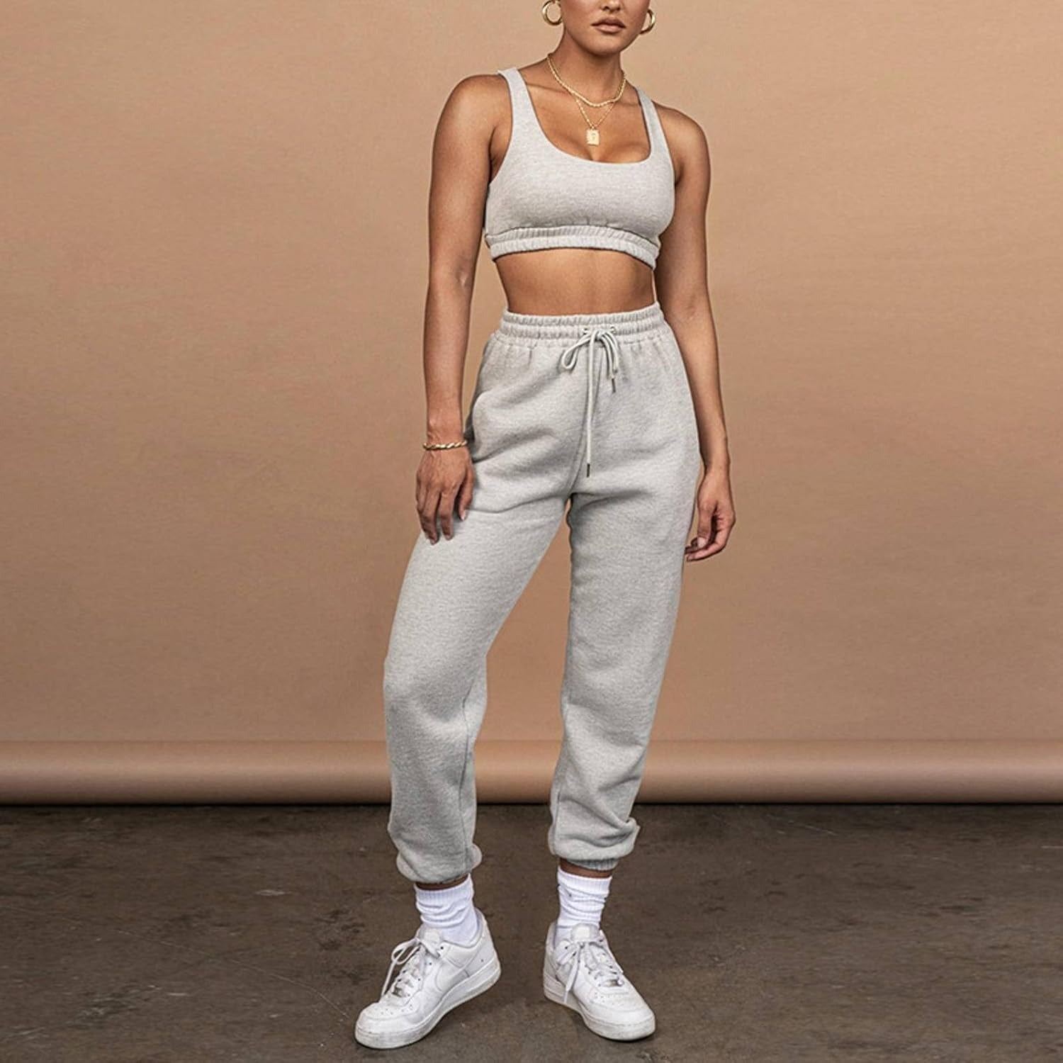 Ensemble pour femme jogging et crop top 