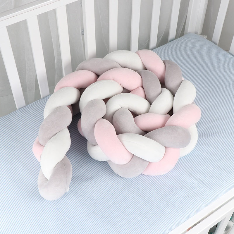 Tour de lit tressé pour bébé
