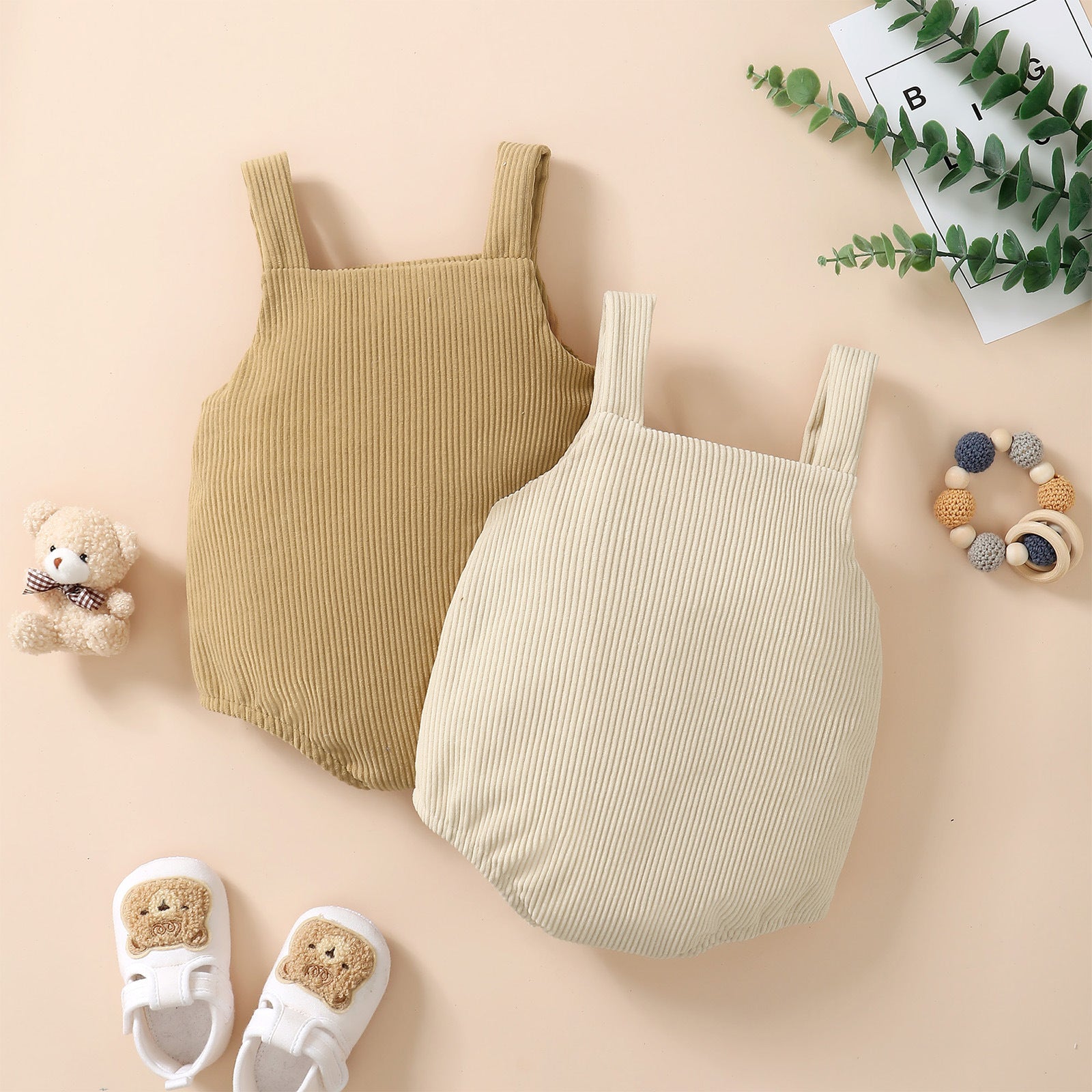 Barboteuse à bretelles motif ourson