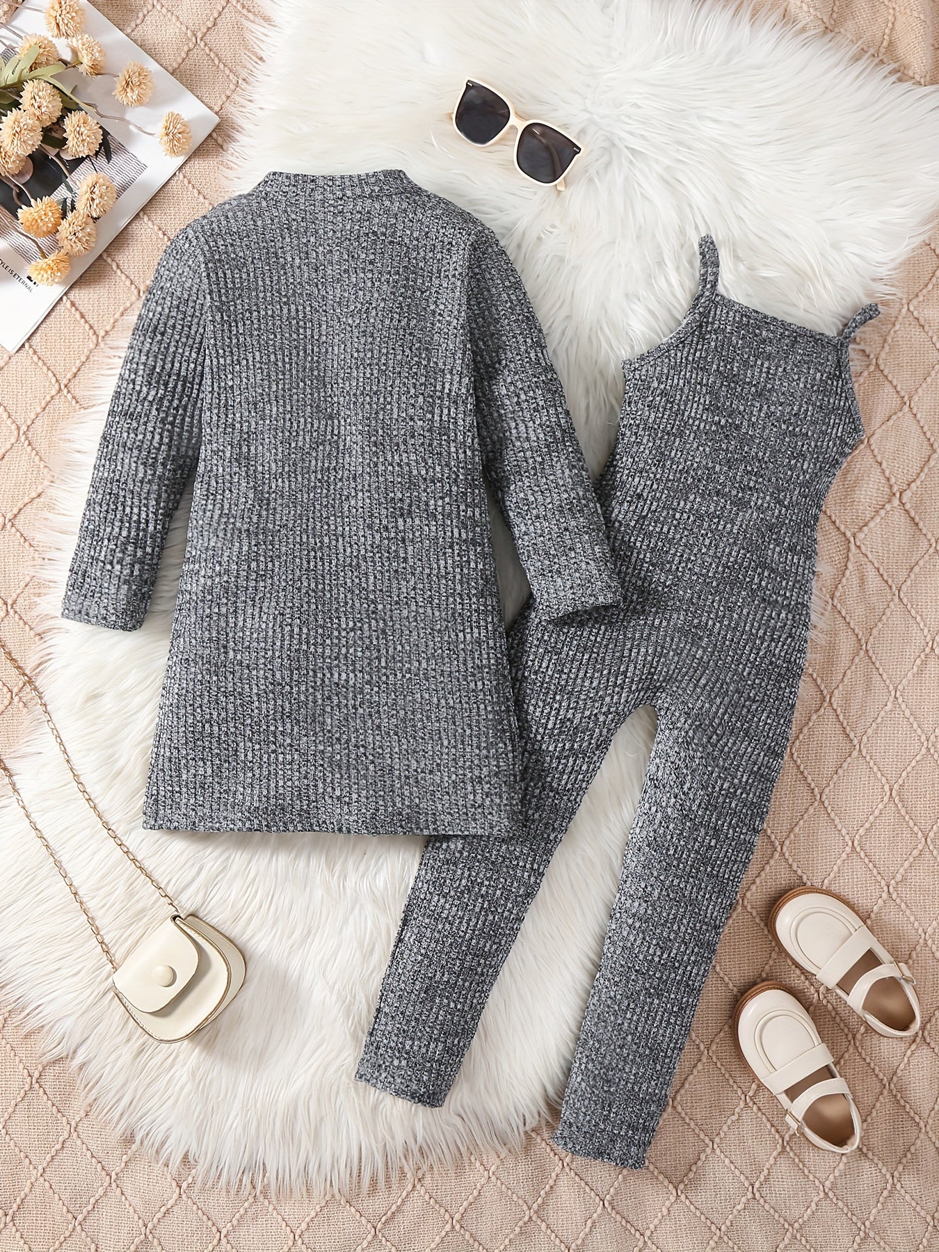 Ensemble salopette et cardigan enfant