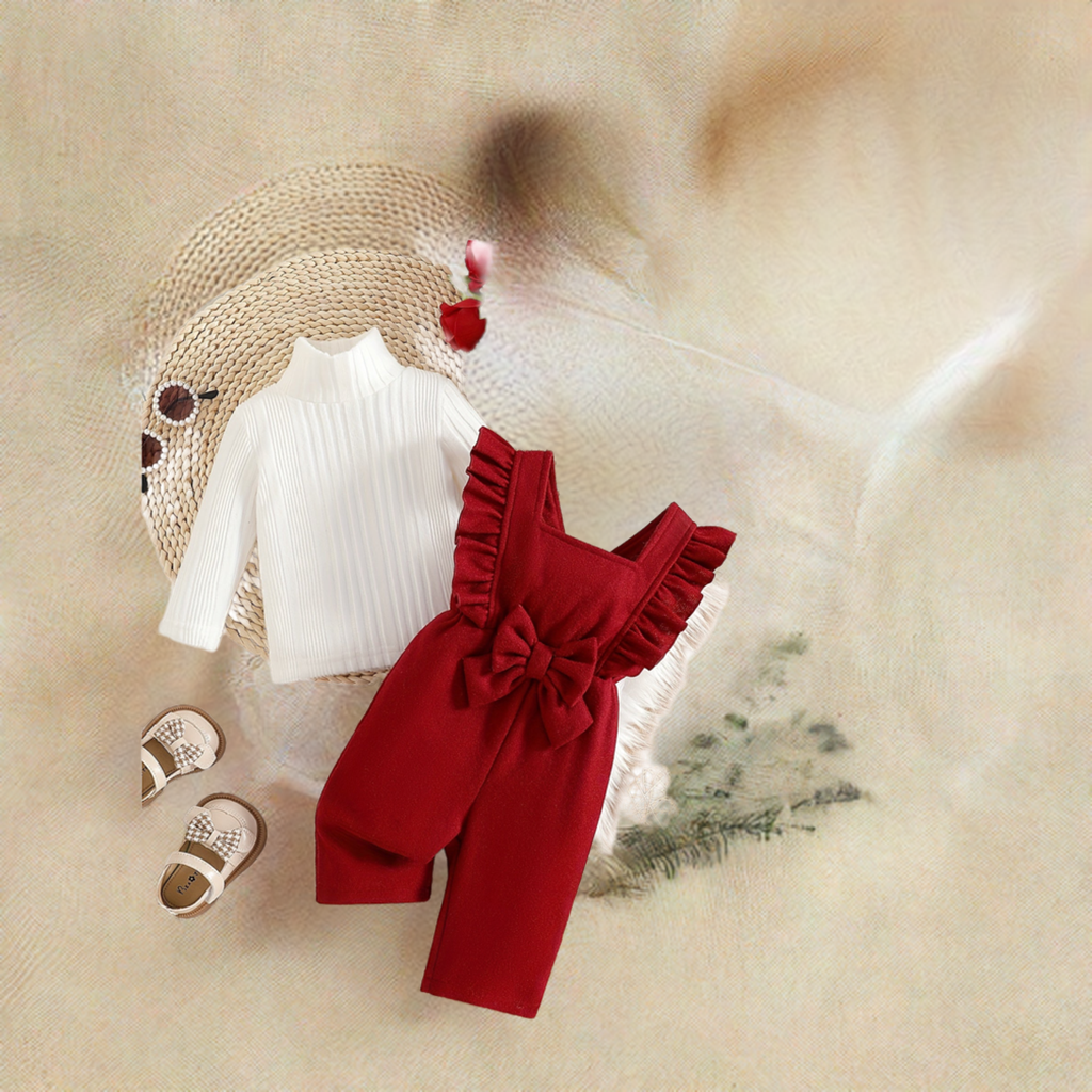 Barboteuse avec haut à col roulé et pantalon long.